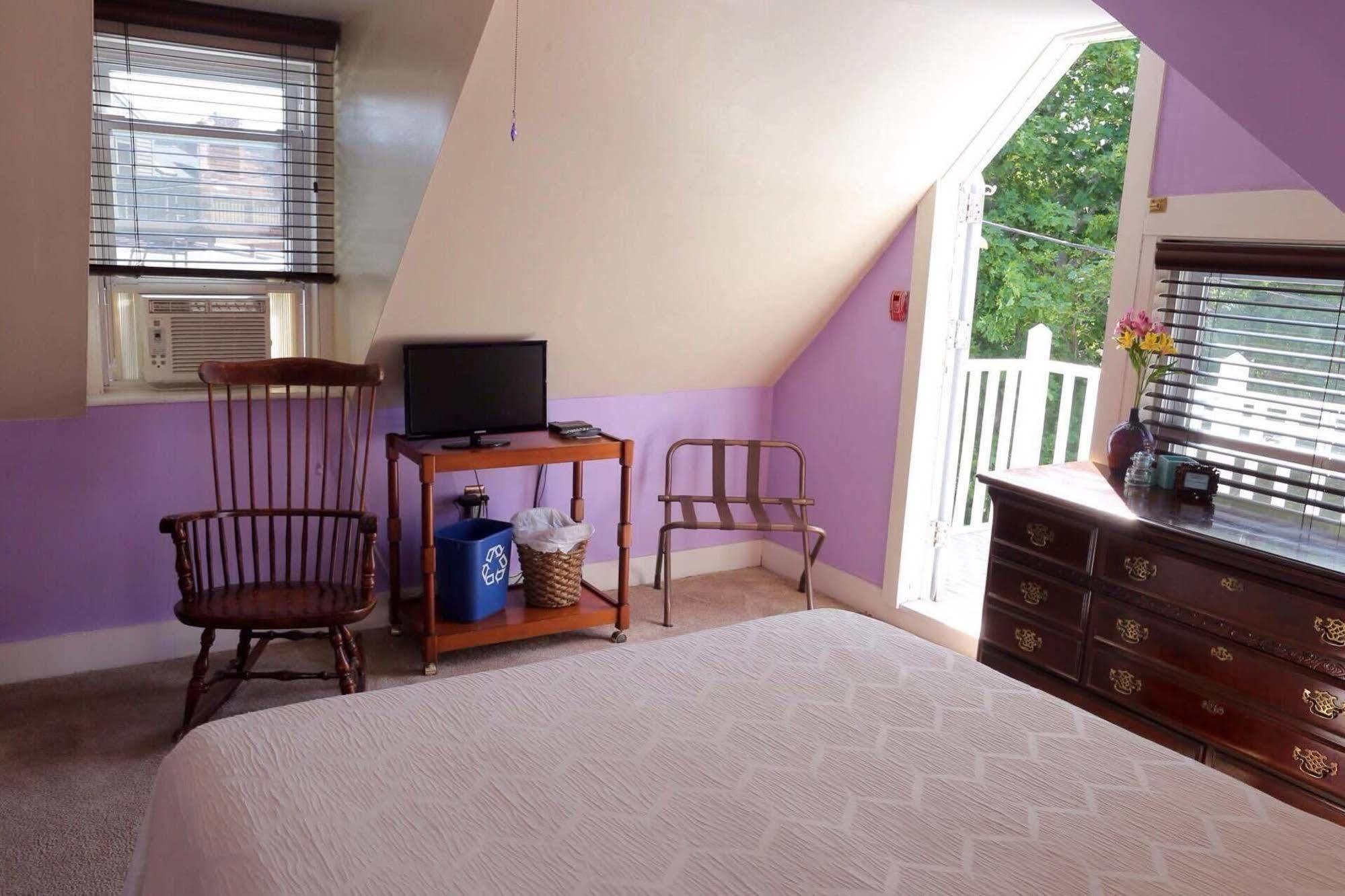 Stepping Stone Inn Salem Extérieur photo